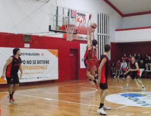 Básquet: Quilmes venció a Huracán en el clásico