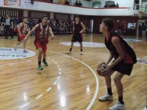 Básquet: Quilmes venció a Huracán en el clásico