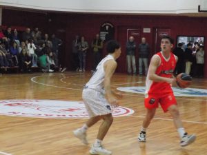 Básquet: En la tercera fecha del Provincial, Huracán cayó ante Racing de Olavarría