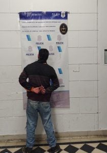 Amenazó de muerte a un vecino con una navaja y fue aprehendido