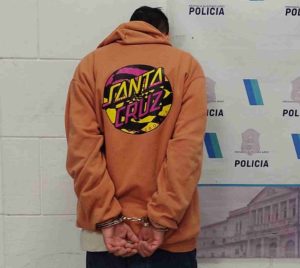 Preso por robar una prenda de vestir