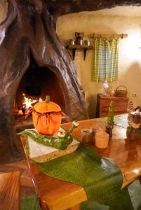 ¿Dormir en la casa de Shrek? En Paraguay existe y es una experiencia mágica