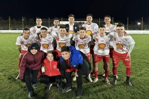 Fútbol de Primera: Huracán Ciclista no se rinde