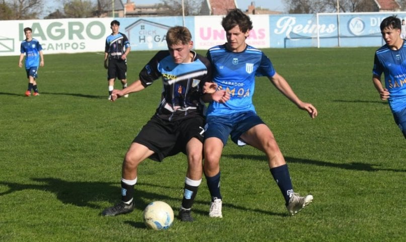 Fútbol inferiores: Derrota de la sub-15 en Bahía