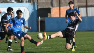 Fútbol inferiores: Derrota de la sub-15 en Bahía