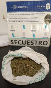 Llevaba una mochila con marihuana, fue aprehendido