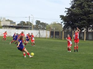 Fútbol Femenino: El Nacional se sube al liderato y alcanza a Huracán