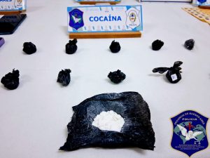 Allanamientos en Monte Hermoso: Tres personas detenidas y cocaína secuestrada