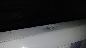 Hombre aprehendido tras provocar disturbios luego de un choque