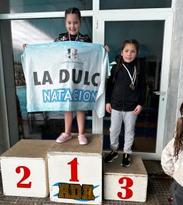 Destacada actuación de nadadores de la ENTA en competencia de la Liga Regional