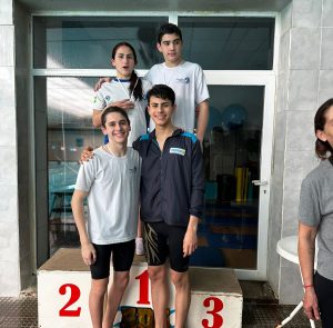 Destacada actuación de nadadores de la ENTA en competencia de la Liga Regional