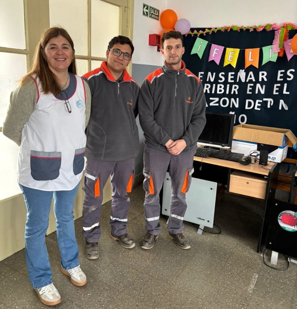 Eternet acompañó a la Escuela Primaria N° 15 “Juan Bautista Alberdi” (audio)