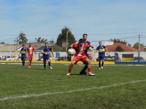 Fútbol de Primera: Perdió Alumni y descendió a Segunda División