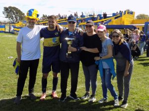 Fútbol de Primera: Luego del triunfo, Boca recibió la copa del Clausura