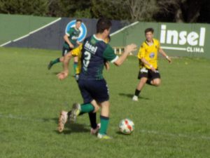 Fútbol de Primera: Perdió Alumni y descendió a Segunda División