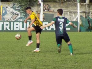 Fútbol de Primera: Perdió Alumni y descendió a Segunda División