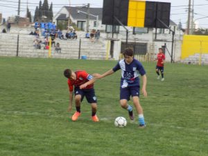 Fútbol inferiores: Ganó la Sub-15 y perdió la Sub-13