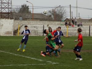 Fútbol inferiores: Ganó la Sub-15 y perdió la Sub-13