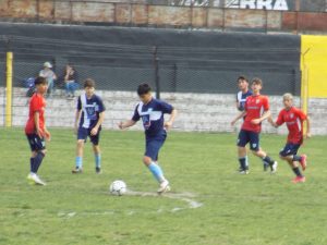 Fútbol inferiores: Ganó la Sub-15 y perdió la Sub-13