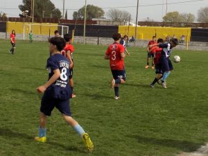 Fútbol inferiores: Ganó la Sub-15 y perdió la Sub-13