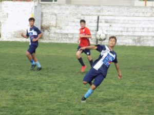Fútbol inferiores: Ganó la Sub-15 y perdió la Sub-13