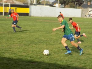 Fútbol inferiores: Ganó la Sub-15 y perdió la Sub-13