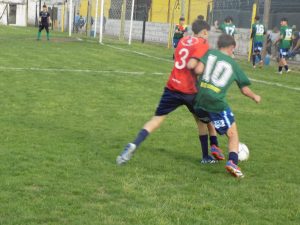 Fútbol inferiores: Ganó la Sub-15 y perdió la Sub-13