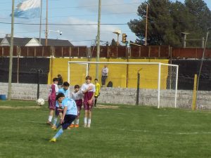 Fútbol Inferiores: Las Selecciones Sub- 13 y 15 se despidieron con un triunfo