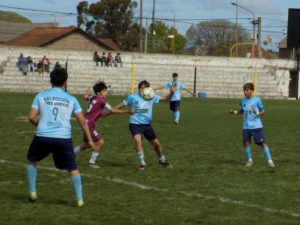 Fútbol Inferiores: Las Selecciones Sub- 13 y 15 se despidieron con un triunfo
