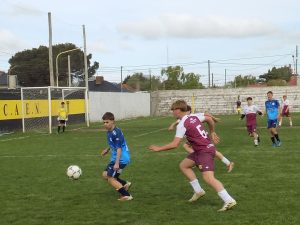 Fútbol Inferiores: Las Selecciones Sub- 13 y 15 se despidieron con un triunfo