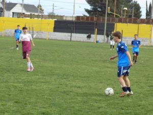 Fútbol Inferiores: Las Selecciones Sub- 13 y 15 se despidieron con un triunfo
