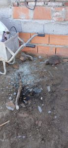 Golpeó a su pareja, rompió una ventana y terminó preso