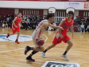 Clausura de Básquet: Ganó Huracán y es único puntero