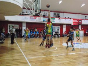 Básquet: Ganó Tres Arroyos en el debut del Zonal U-17 masculino