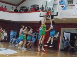 Básquet U – 17: Ceremonia de Apertura y Tres Arroyos puntero