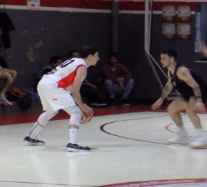 Clausura de Básquet: Ganó Huracán en la 7ª y sigue en la punta