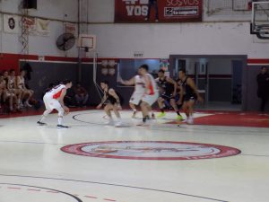 Clausura de Básquet: Ganó Huracán en la 7ª y sigue en la punta
