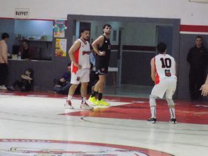 Clausura de Básquet: Ganó Huracán en la 7ª y sigue en la punta