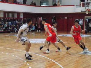 Básquet Provincial: Triunfos de Huracán y Alumni
