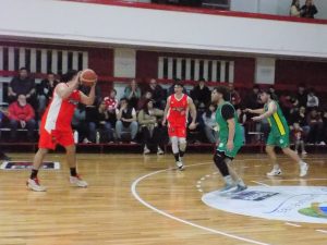 Básquet local: Huracán ganó el clásico ante Costa Sud