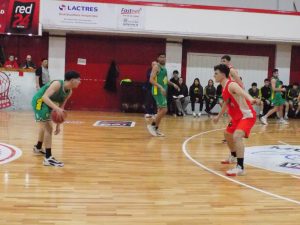Básquet local: Huracán ganó el clásico ante Costa Sud