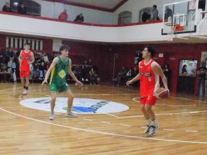 Básquet local: Huracán ganó el clásico ante Costa Sud