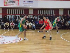 Básquet local: Huracán ganó el clásico ante Costa Sud