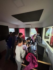 Puentes en la Infancia: Diez años acompañando sueños que hoy cantan 70 niños y niñas
