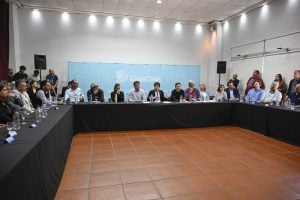 Olavarría: Kicillof con productores, comerciantes y representantes gremiales