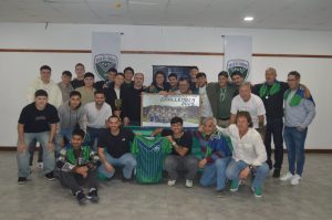 Fútbol: Villa del Parque festejó la conquista de la Copa Challenger