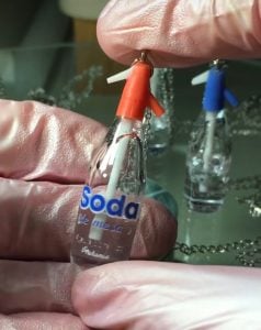 Talento argentino: Joyas en miniatura inspiradas en la comida típica