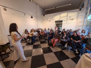 Museo Mulazzi: Exitoso Café Literario sobre la obra de Isabel Allende