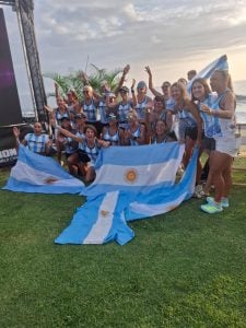 (video) Elisa Hospitaleche, abanderada de la delegación nacional en el Ironman de Hawaii