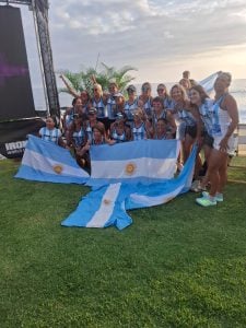 (video) Elisa Hospitaleche, abanderada de la delegación nacional en el Ironman de Hawaii